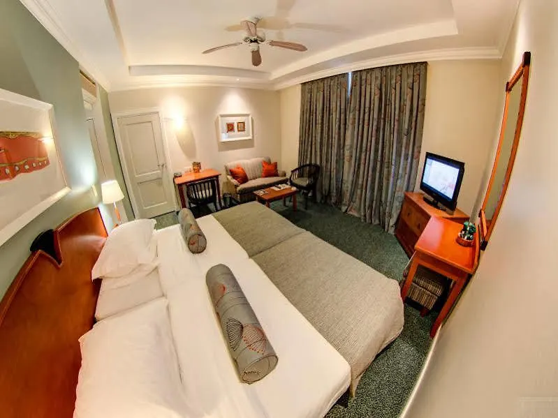Courtyard Hotel Gqeberha Port Elizabeth
